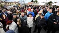 V Marezigah odprli oljčno fontano, prvo na svetu (FOTO)