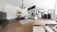 Prodaja se vila, ki je le streljaj od Dončićeve (GALERIJA)