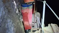 Umrlega potapljača ponoči prenesli iz &Scaron;kocjanskih jam, sodelovalo več kot sto ljudi (VIDEO)