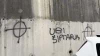 Nacistični simboli in nacionalistični napisi na semedelskih zidovih (FOTO)