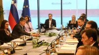 Vlada na seji v Luki Koper podprla projekt dvigala na Markovec