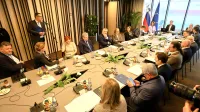 Vlada na seji v Luki Koper podprla projekt dvigala na Markovec