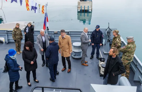 Danes v Ankaranu predstavili prenovljeno večnamensko bojno ladjo Triglav 11