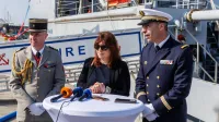 Francoska mornarica se v Kopru razkazuje z ladjo Loire (FOTO)
