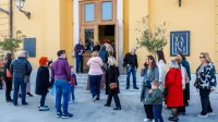 Mestna knjižnica Piran ima sedem križev, a ostaja živahna dama