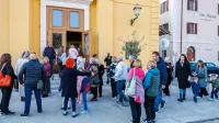 Mestna knjižnica Piran ima sedem križev, a ostaja živahna dama