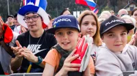 V Dolenji vasi slavnostni sprejem za Niko in Domna Prevca (GALERIJA)