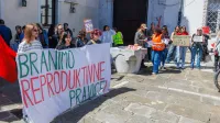 V Kopru znova o pravici do splava: "Rodimo, ko želimo"