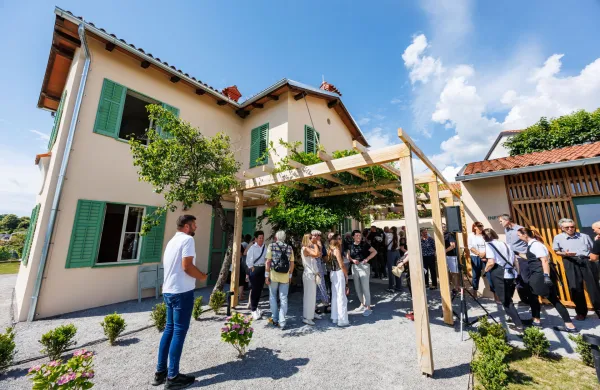 Spomin na Srečka Kosovela ostaja živ tudi s prenovljeno domačijo (FOTO)