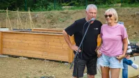 Urbani vrtovi: Poleg svežih cuket &scaron;e druženje ob gredicah (FOTOGALERIJA)