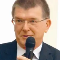 Dr. Anton Prosen