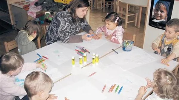 Mavrica je bila zgrajena za štiri, a je v njej že šest oddelkov 