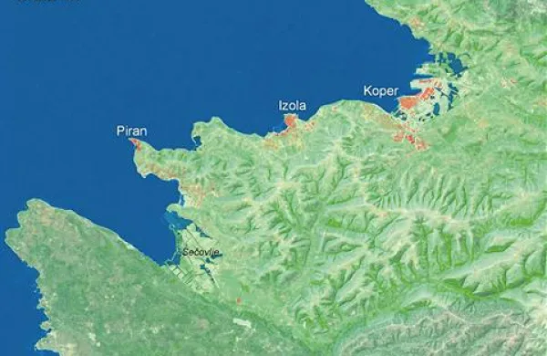 Ker se že tali ledeni pokrov na zemlji, se bo gladina morja dvignila za najmanj  20 centimetrov, opozarjajo znanstveniki. S tolikšnim dvigom gladine bi morje v slovenskem delu Istre zalilo Sečoveljske soline, v Izoli in Kopru pa bi bila resno ogrožena nekatera območja.