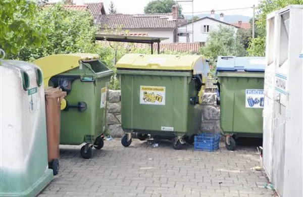 Divača i&scaron;če lasten odgovor na vpra&scaron;anje odlagali&scaron;ča
