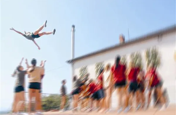 Po enajstih dneh spet za re&scaron;etke