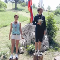 Neža Kloboves (levo) in Darja Kokalj