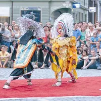 Predstava Milión Mela je popestrila staro Ljubljano 