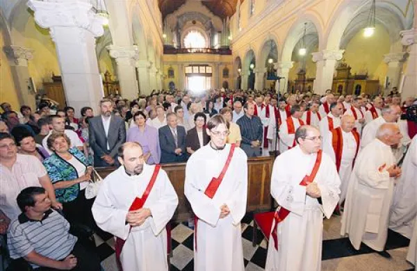 Primorski novomašniki so (v ospredju, z leve) Boštjan Fegic, Marko Sabotič in Andrej Vončina 