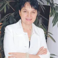 “Če z jedilnika črtamo vse ogljikove hidrate, shujšamo za kilogram na teden”