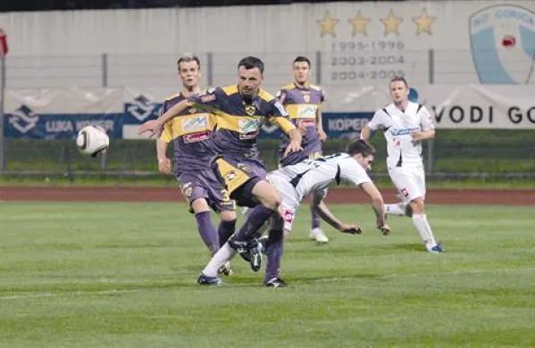 Zadnji dvoboj med Mariborom in Luko Koper je bil odigran 30. aprila v Novi Gorici. Končal se je z remijem 0:0. 