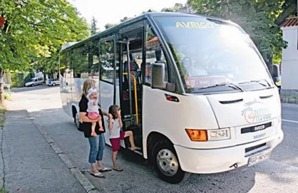 Tako je avtobus na morje vozil v preteklih letih