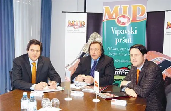 Marko Volk (z leve), Vojteh Volk in Martin Kovač  - trojico so kazensko ovadili marca lani