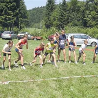 Start mladih tekačev