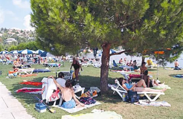 V času povečanega ozona ni niti zdravim ljudem priporočljivo posedati na odprtem