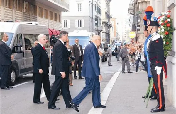 Giorgio Napolitano, Danilo  Türk in Ivo Josipović so se poklonili spominu na požig Narodnega doma 