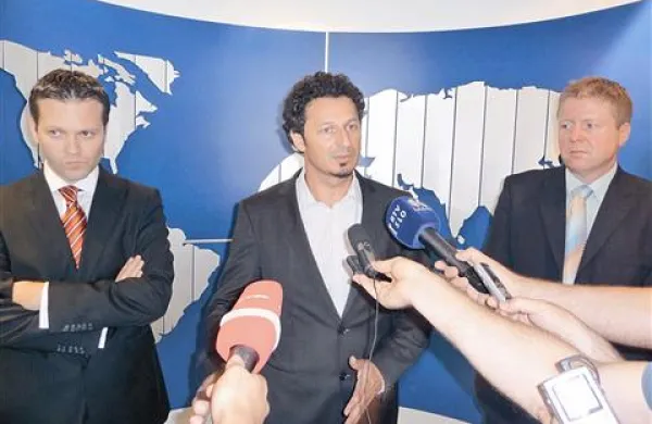 Predsednik uprave Luke Gregor Veselko, prometni minister Patrick Vlačič in prvi  nadzornik Luke Janez Požar 