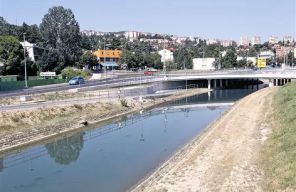 Zakaj smrdi iz Bada&scaron;evice?