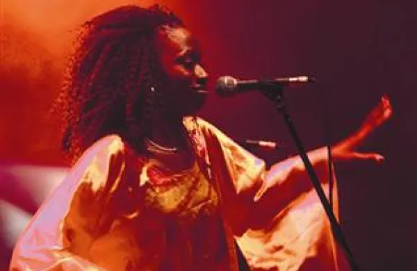 Utrinek z lanskega Szigeta: Amadon & Mariam