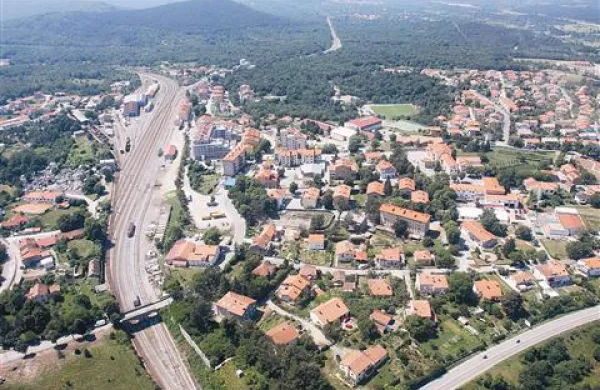 Primeri, ko župan toži občinski svet, so redki. To se je zgodilo v Divači.