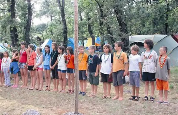 Zbor najmlajših idrijskih in črnovrških tabornikov 