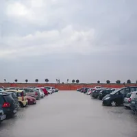 Voda je segala celo meter visoko