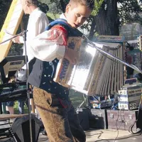 Tekmovanje harmonikarjev je eden osrednjih dogodkov pastirskih iger