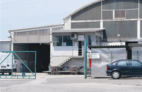 Batujski Fluid je klonil pod finančnimi bremeni 