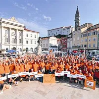 &Scaron;ola zdravja vabi na telovadbo na Tartinijev trg