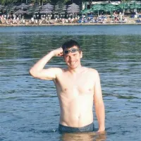 “Drugič pa le vzemite s seboj kopalke,” nam je svetoval Danilo, nato pa odplaval na drugo stran jezera