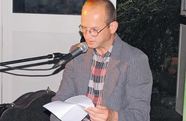 Tomaž Kosmač - Kozmo piše nove zgodbe z idrijskega roba
