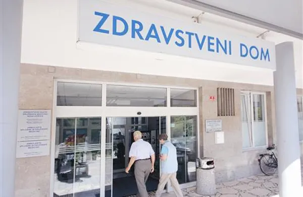 Se obetajo daljše vrste bolnih in zaprte ambulante?