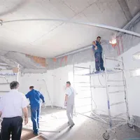 Delavci končujejo gradbeno-obrtniška dela in instalacije 