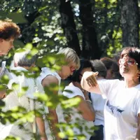 Vodnica po parku Barbara je obiskovalcem pričarala mitološke razsežnosti rastlin