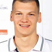 Jaka Klobučar,  19.08.1987, Partizan Beograd,  198 cm,  91 kg, branilec 