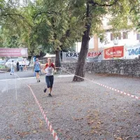 Tea Nemanič prihaja v cilj svojega prvega tekmovalnega teka