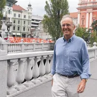 Tomaž &Scaron;alamun, leto&scaron;nji vileni&scaron;ki avtor v fokusu