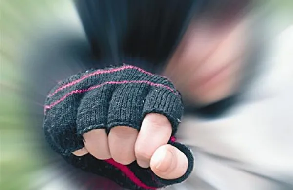Obračunala sama z nepovabljenim gostom