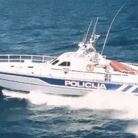 Policijski čoln P 111