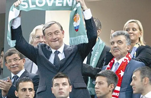 Turčija premočan tekmec za ko&scaron;arkarje Slovenije
