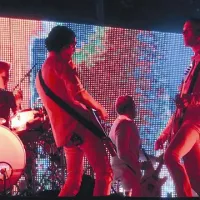 Steve Forest, Brian Molko in Stefan Olsdal 